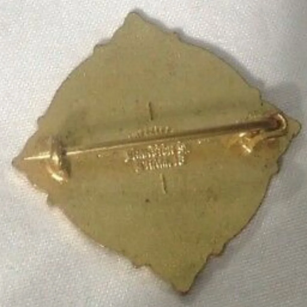 Vintage Gold Tone Pin Oxford City & County Bowls Club England